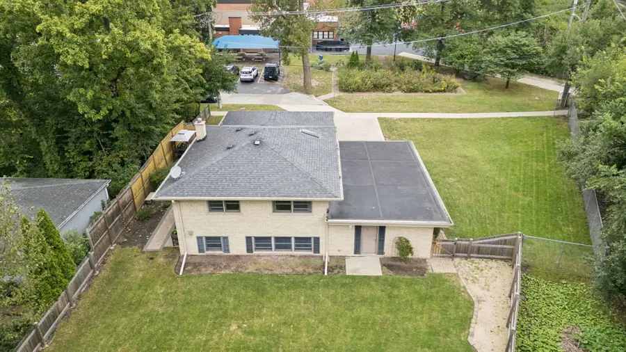 652 S Poplar Avenue, Elmhurst, IL 60126 - #3