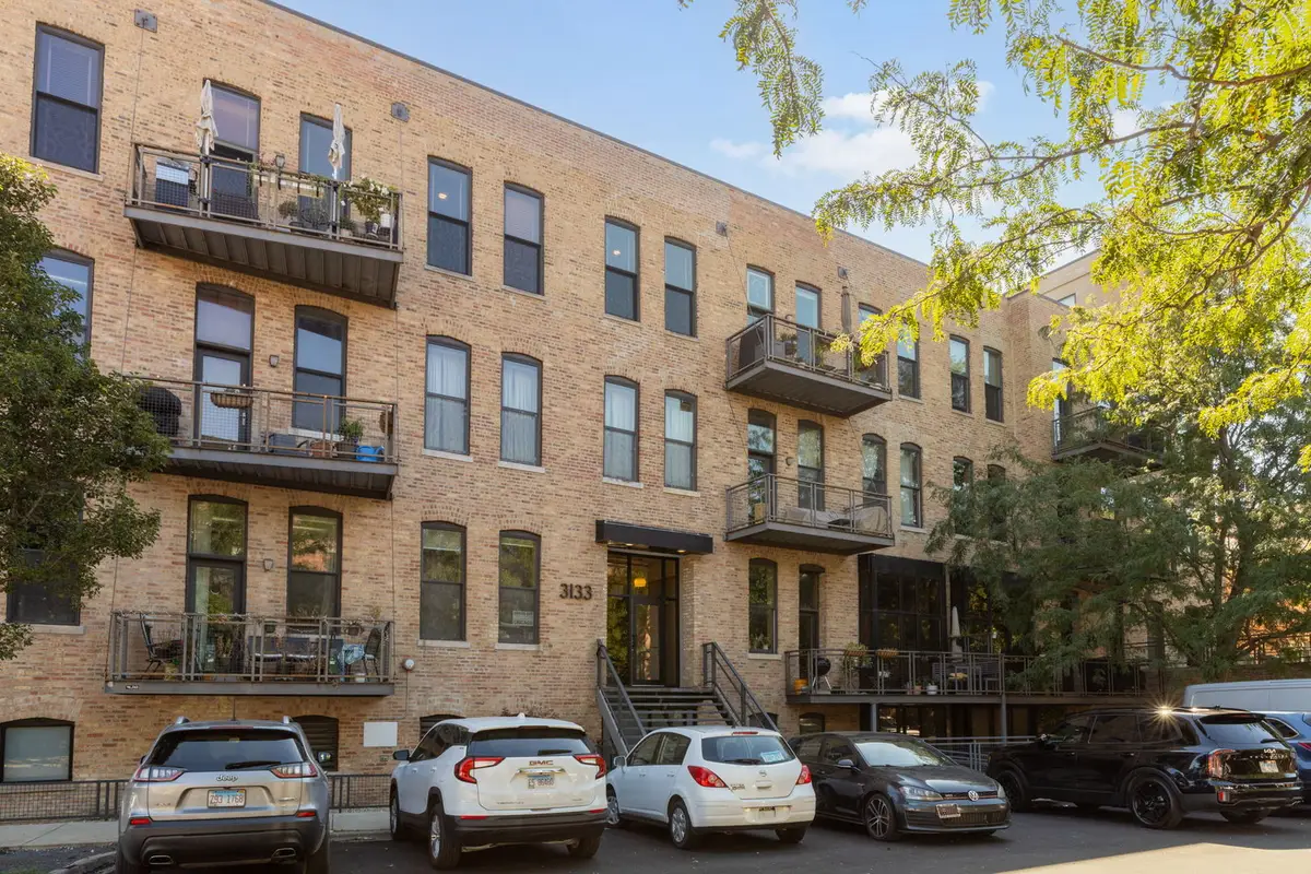 3133 N Lakewood Avenue #2F, Chicago, IL 60657 - #1