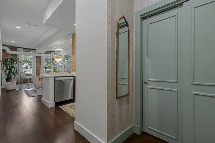 3133 N Lakewood Avenue #2F, Chicago, IL 60657 - #2