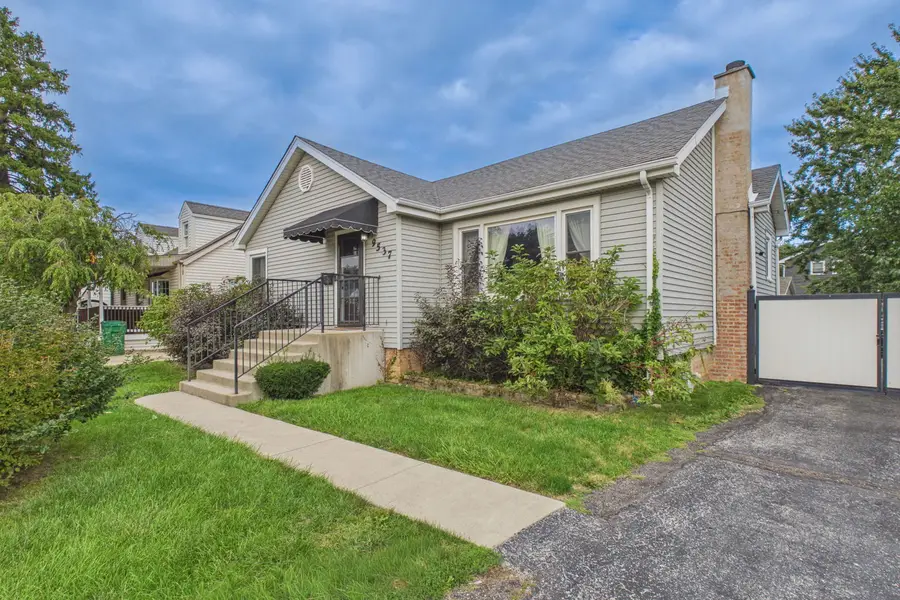 9537 Central Avenue, Oak Lawn, IL 60453 - #2