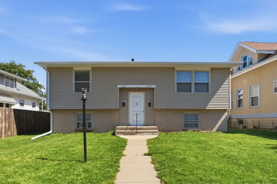 1617 29 1/2 Street, Rock Island, IL 61201 - #3