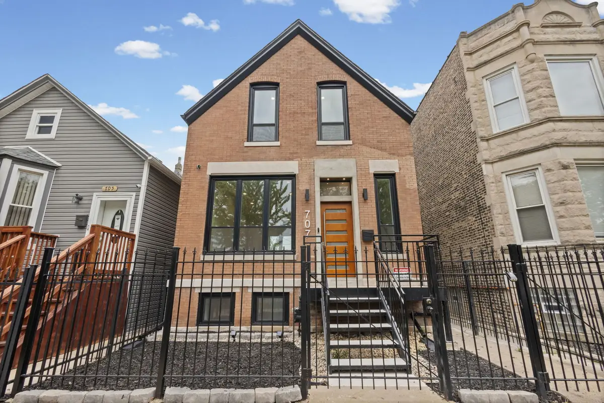 707 S Tripp Avenue, Chicago, IL 60624 - #1