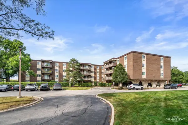 1321 S Finley Road #212, Lombard, IL 60148