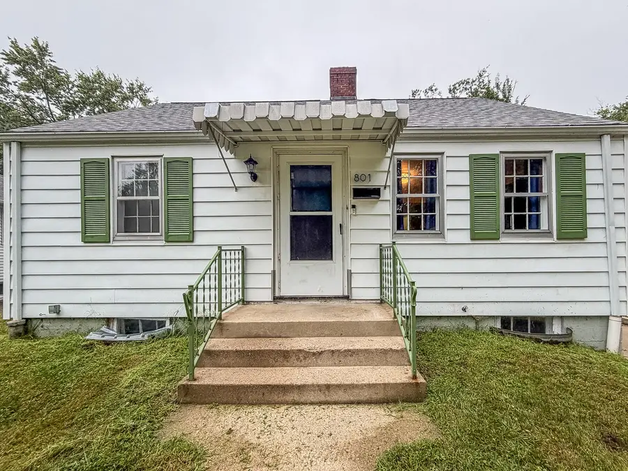 801 S Webber Street, Urbana, IL 61801 - #3