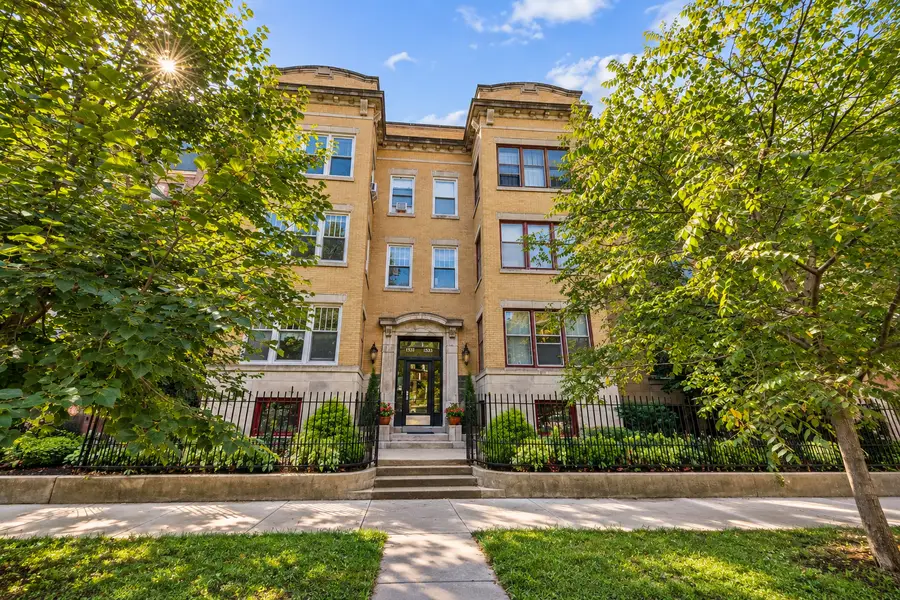 5330 S Hyde Park Boulevard #1S, Chicago, IL 60615 - #2