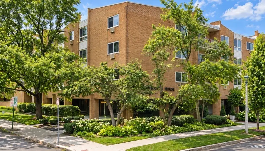 203 N Kenilworth Avenue #4F, Oak Park, IL 60302 - #1