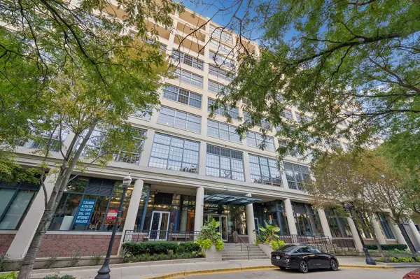 900 N Kingsbury Street #717, Chicago, IL 60610