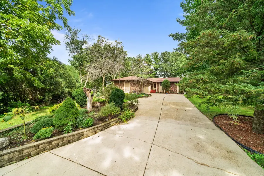 7173 Lakecrest Court, Caledonia, IL 61011 - #2