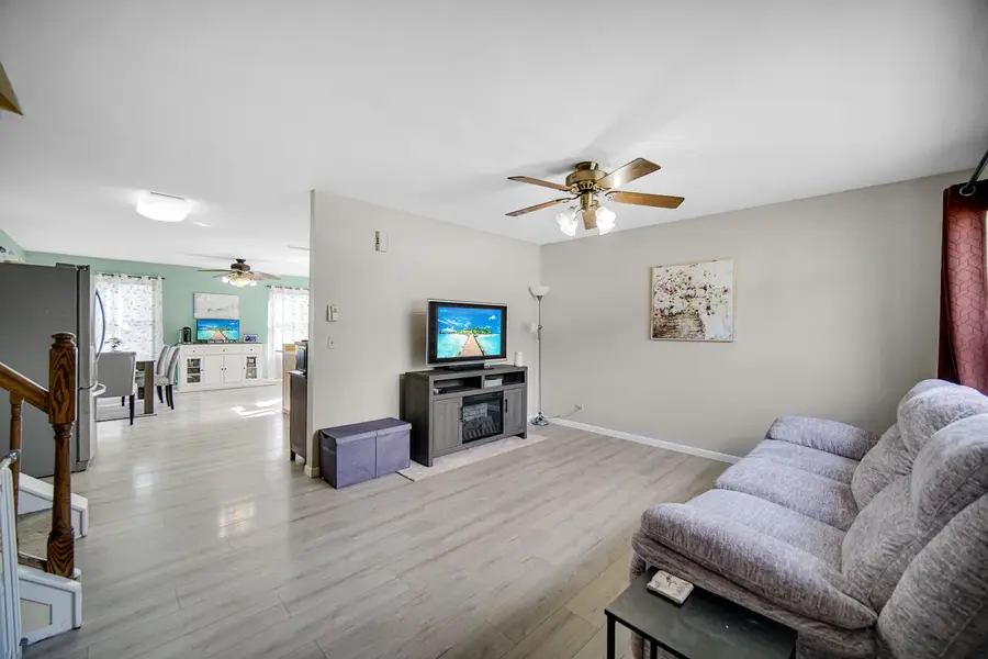 951 Surf Court, Bartlett, IL 60103 - #2