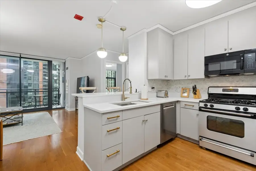 201 N Westshore Drive #2006, Chicago, IL 60601 - #2