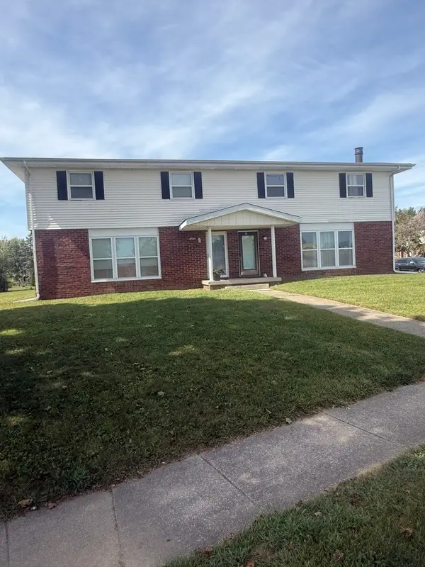 201 S Towanda Avenue, Normal, IL 61761