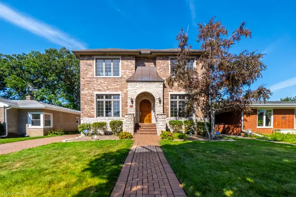 824 Shibley Avenue, Park Ridge, IL 60068