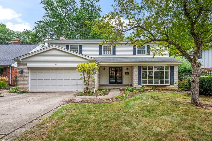 705 S Kennicott Avenue, Arlington Heights, IL 60005 - #2