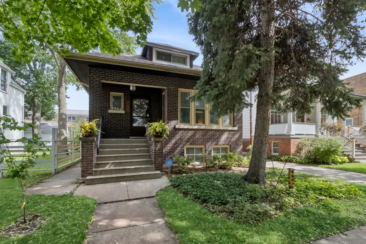 5249 N Sawyer Avenue, Chicago, IL 60625 - #1