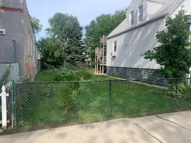 2100 N Parkside Avenue, Chicago, IL 60639 - #1