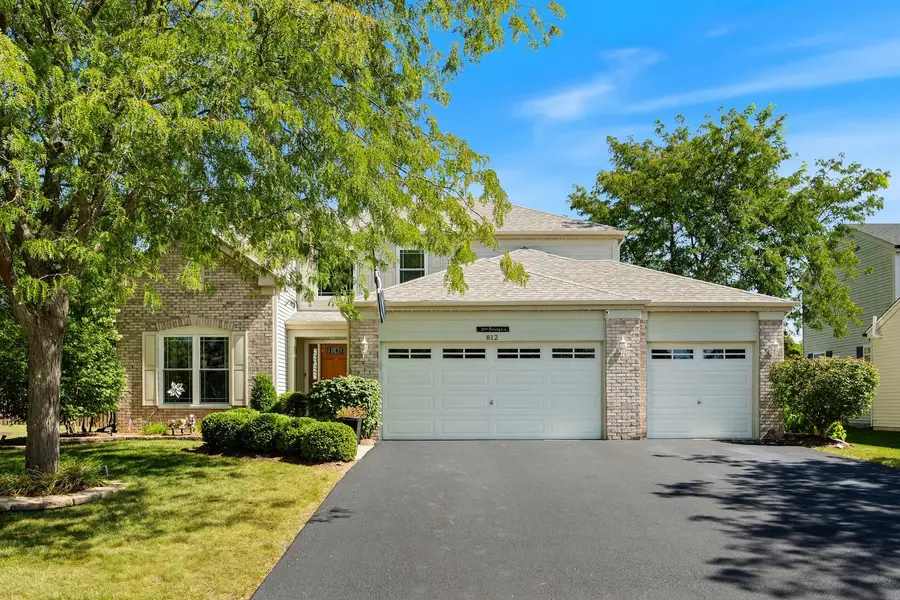 812 Honeysuckle Lane, Aurora, IL 60506 - #2