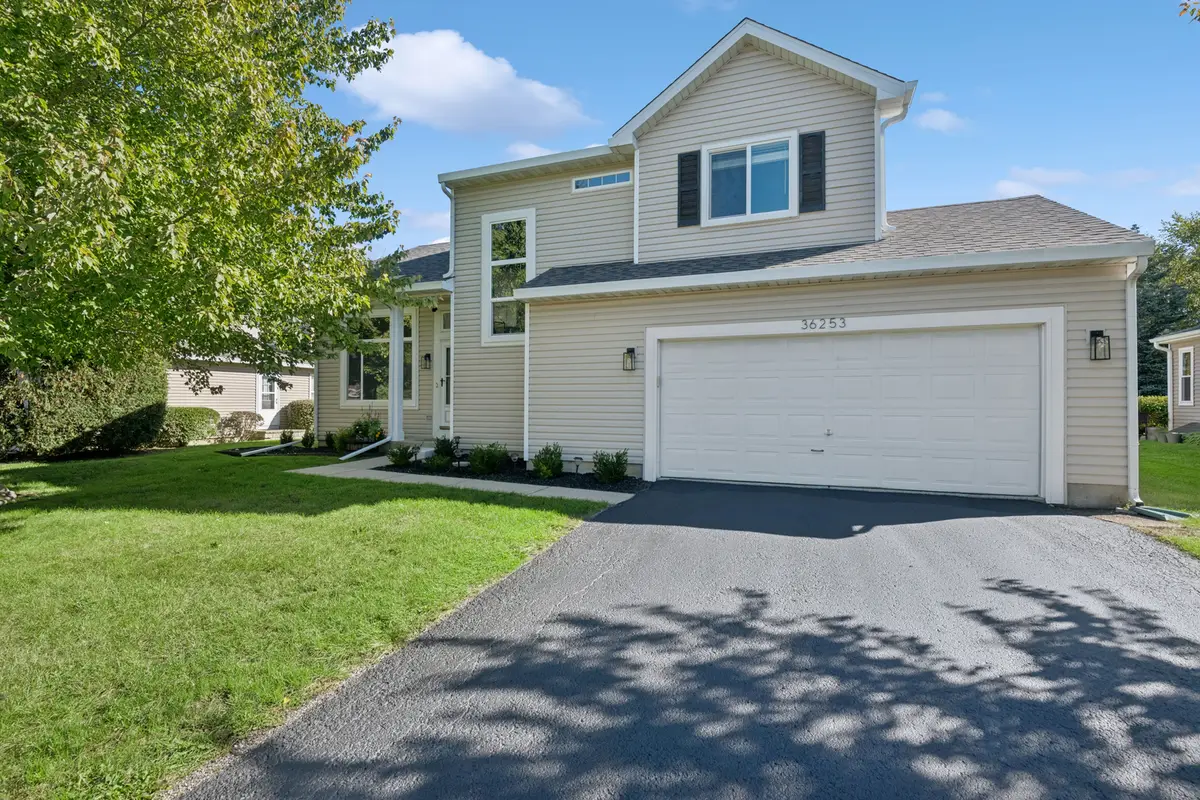 36253 N Bridlewood Avenue, Gurnee, IL 60031 - #1