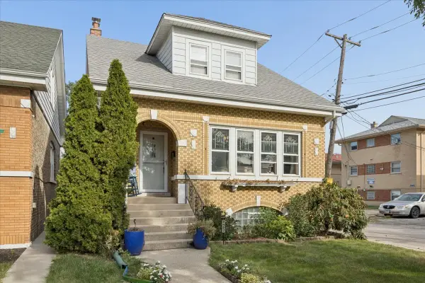 2527 Hainsworth Avenue, North Riverside, IL 60546