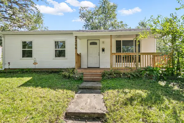 2206 221st Street, Sauk Village, IL 60411