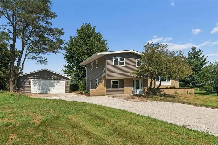 1188 E 3300 N Road, Chebanse, IL 60922 - #2