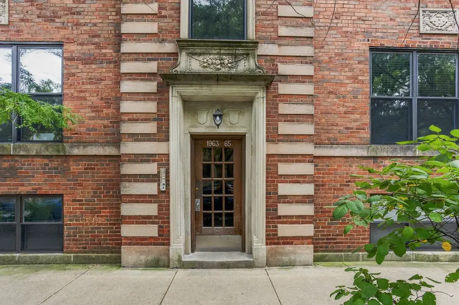 1965 W Cullom Avenue #3, Chicago, IL 60613 - #2