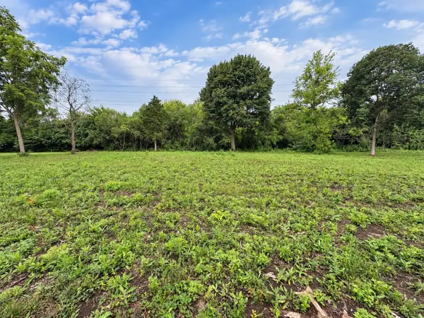 45 Squire Road, Hawthorn Woods, IL 60047
