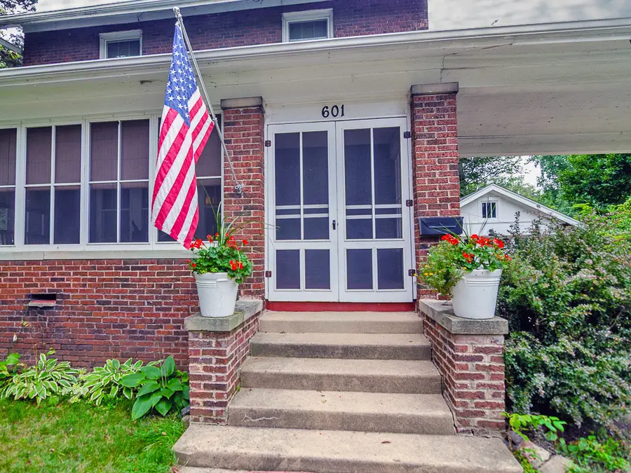601 N Prospect Avenue, Champaign, IL 61820 - #3