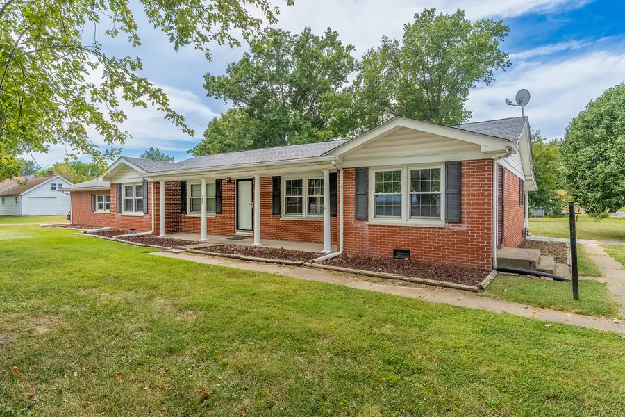 507 N Park Street, Sesser, IL 62884 - #3