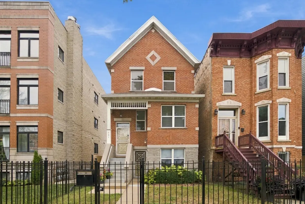631 E Bowen Avenue, Chicago, IL 60653 - #1