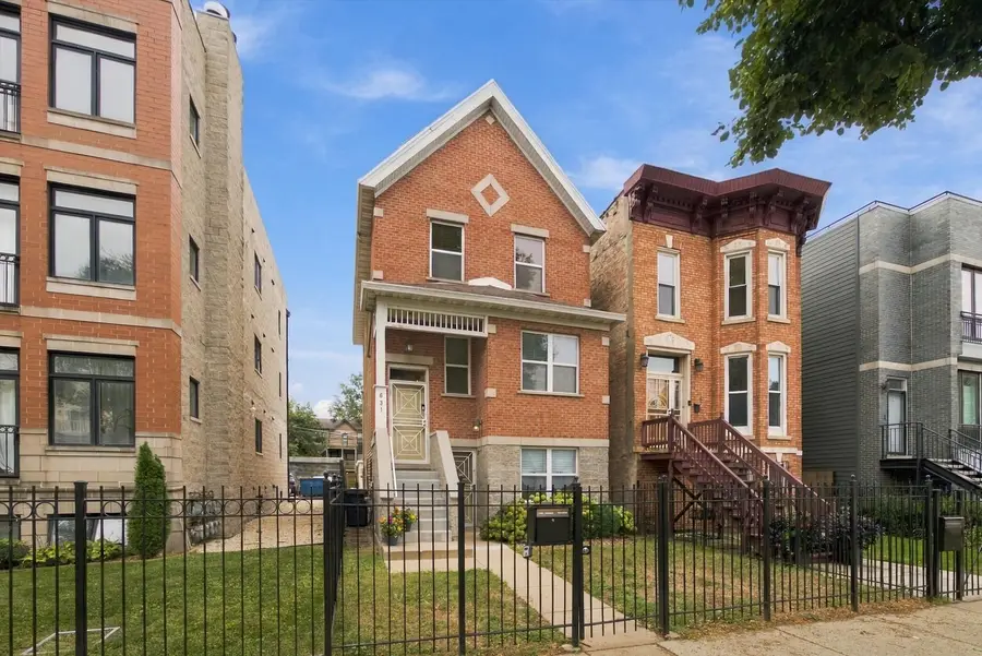 631 E Bowen Avenue, Chicago, IL 60653 - #2