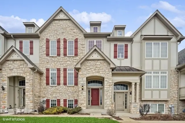 261 Sype Drive, Carol Stream, IL 60188 - #1