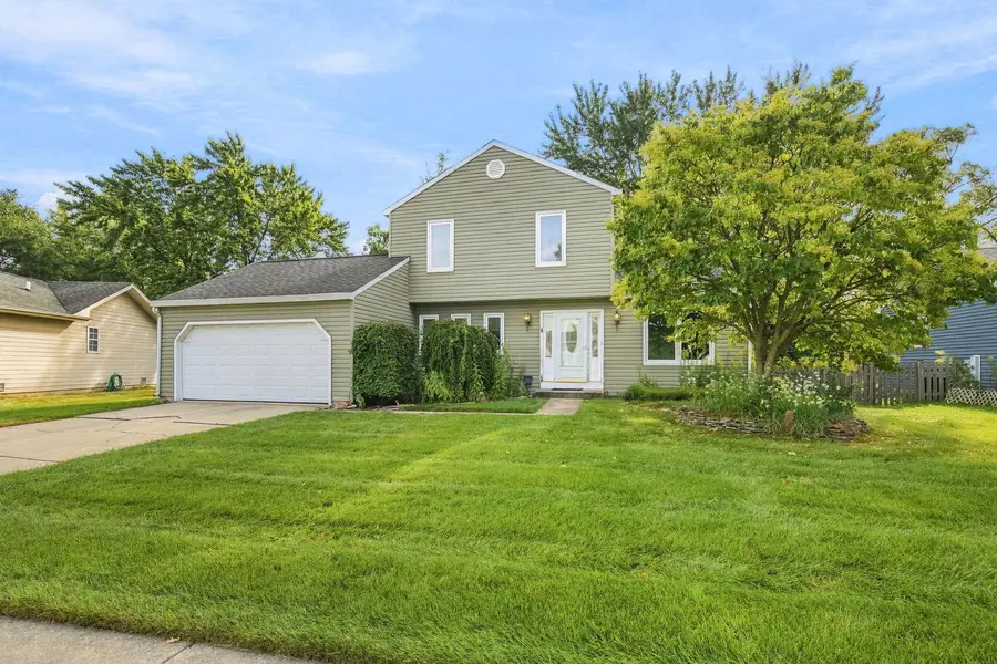 3S171 Lakeview Court, Warrenville, IL 60555 - #2