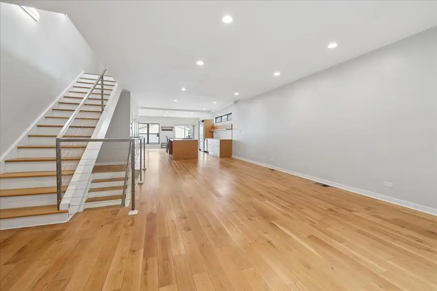 2915 N Rockwell Street, Chicago, IL 60618 - #2