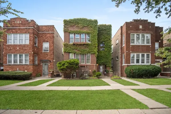 1240 S Maple Avenue, Berwyn, IL 60402