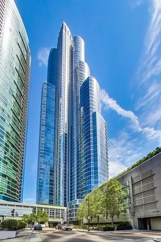 1211 S Prairie Avenue #5400, Chicago, IL 60605
