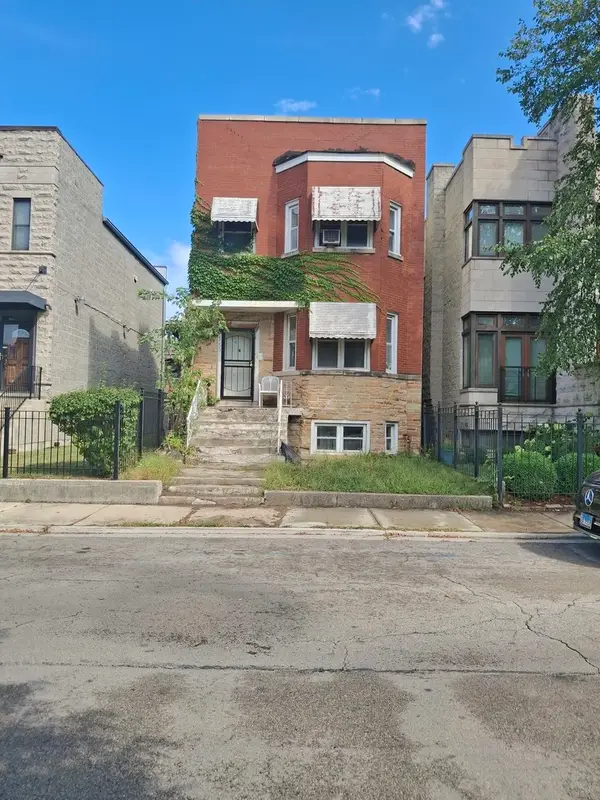 4555 S Forrestville Avenue, Chicago, IL 60653