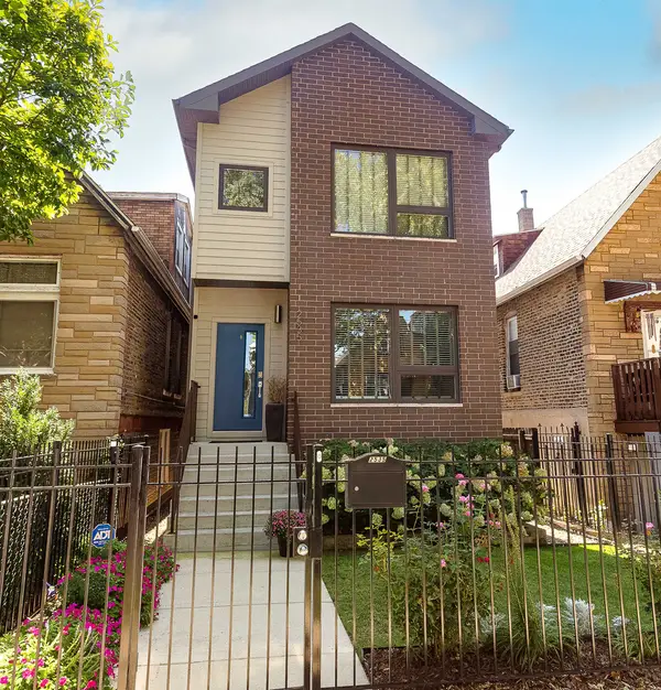 2535 W Haddon Avenue, Chicago, IL 60622