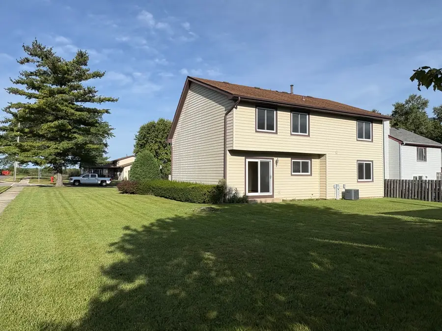 122 N Creekside Trail, McHenry, IL 60050 - #3