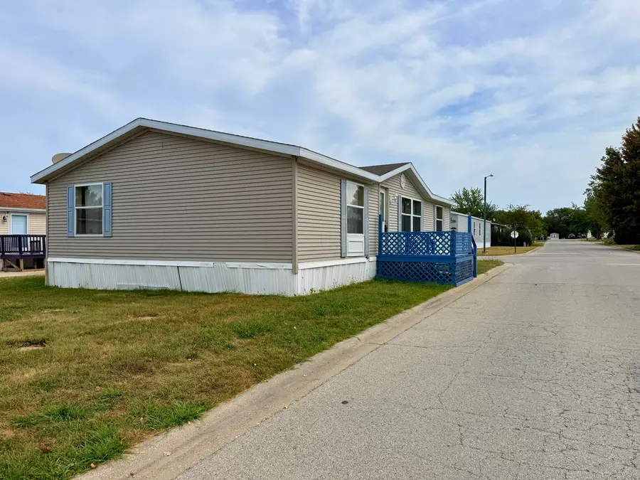 60 Saint Michaels Drive, Bourbonnais, IL 60914 - #3