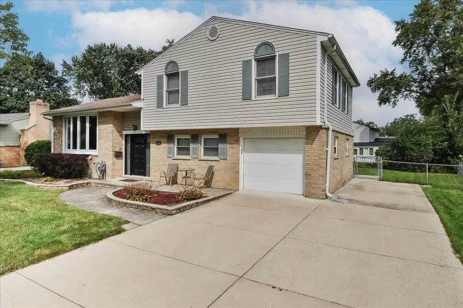 1468 E Rosita Drive, Palatine, IL 60074 - #2