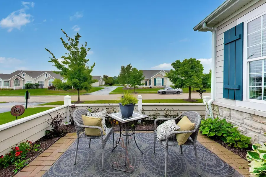 610 Schumann Street #28b, Woodstock, IL 60098 - #2