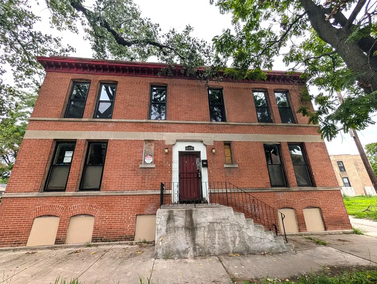 608 E 64th Street, Chicago, IL 60637 - #1