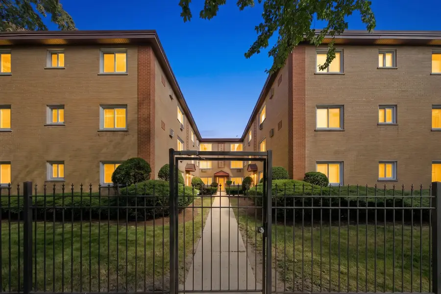 1626 W Greenleaf Avenue #1E, Chicago, IL 60626 - #2