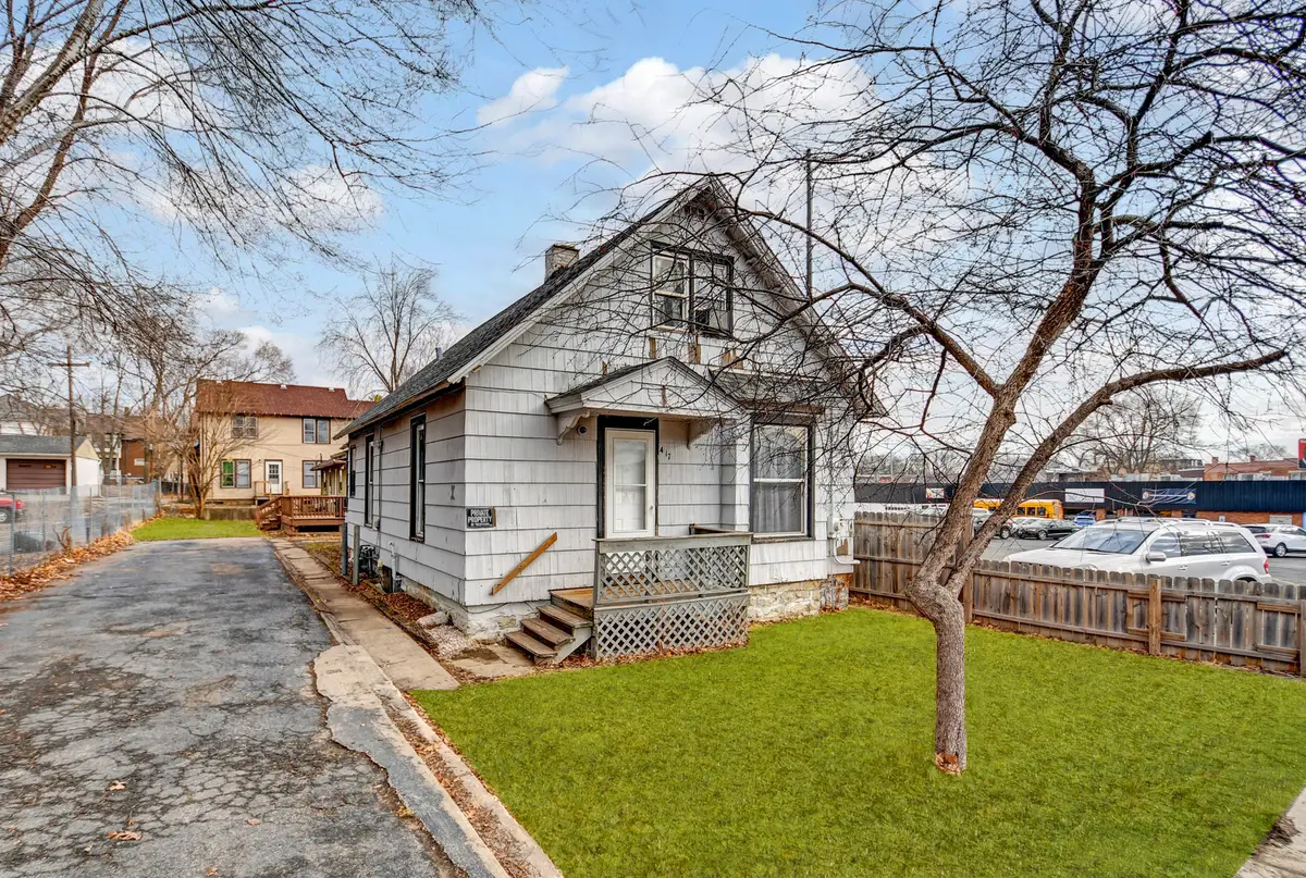 417 W Jefferson Street, Joliet, IL 60435 - #1