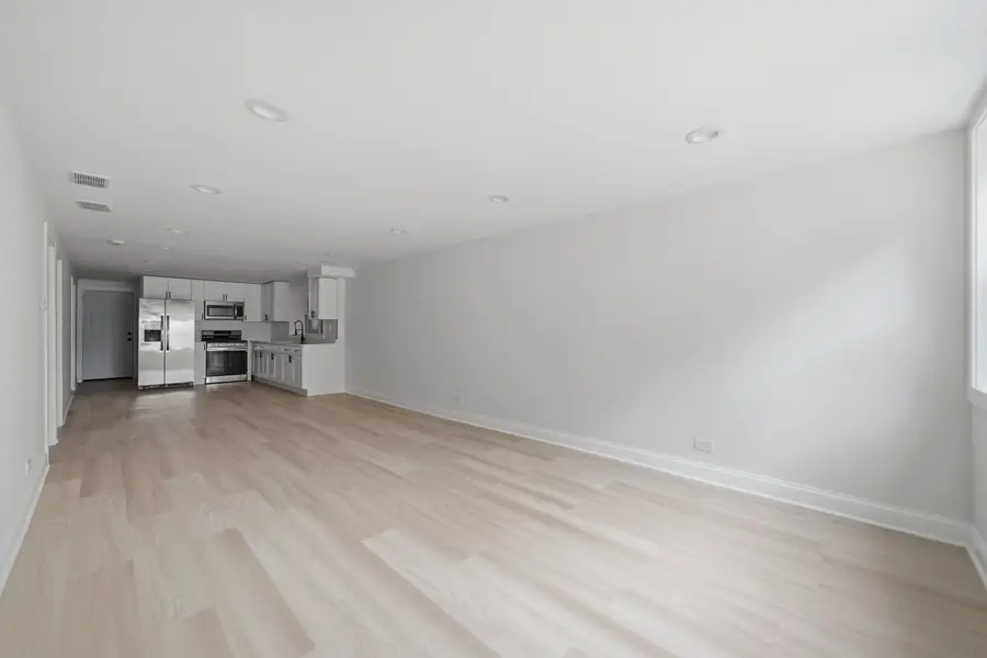 7914 S Essex Avenue, Chicago, IL 60617 - #3