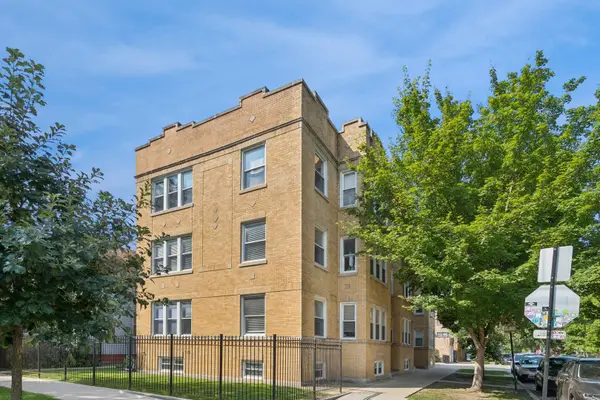 3337 W Byron Street #1, Chicago, IL 60618