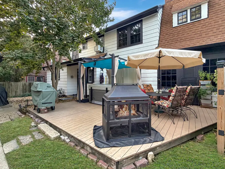 1569 W Stephenson Street, Freeport, IL 61032 - #2