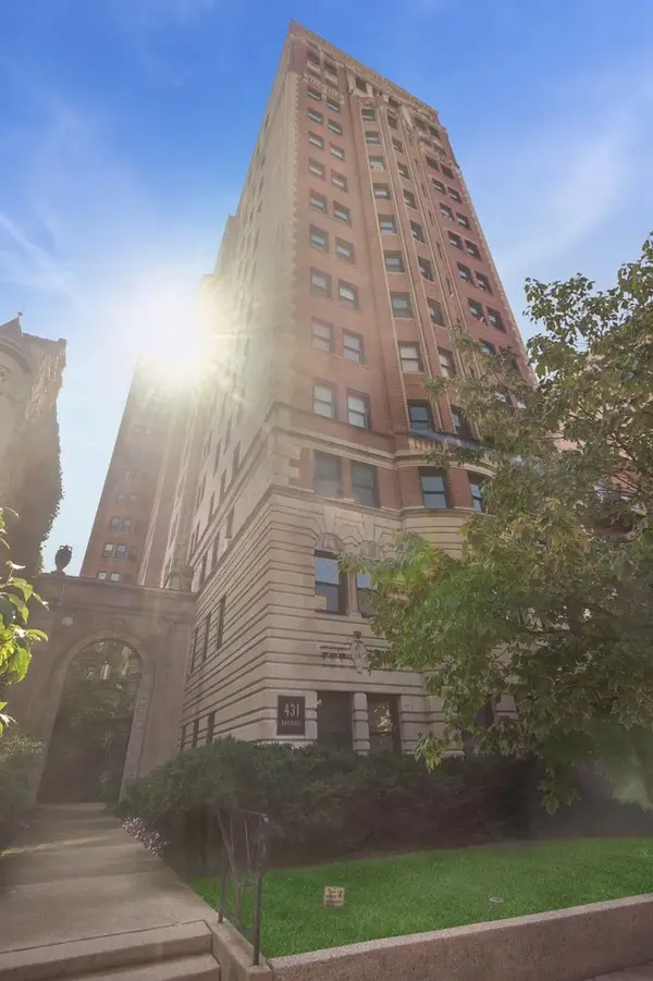 431 W Oakdale Avenue #14D, Chicago, IL 60657