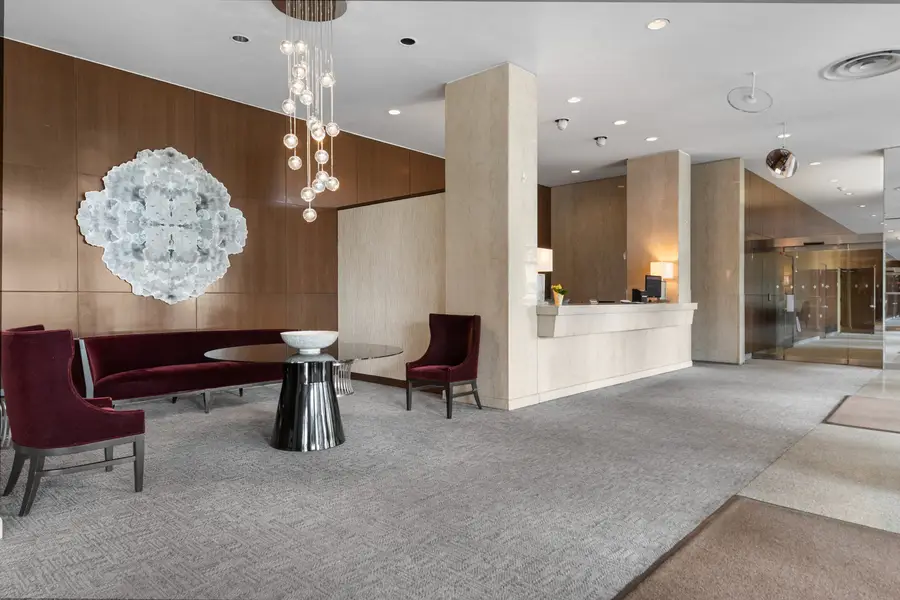 3180 N Lake Shore Drive #17F, Chicago, IL 60657 - #2