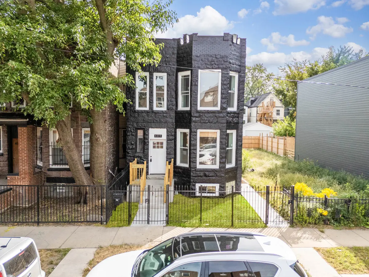 6317 S Eberhart Avenue, Chicago, IL 60637 - #1